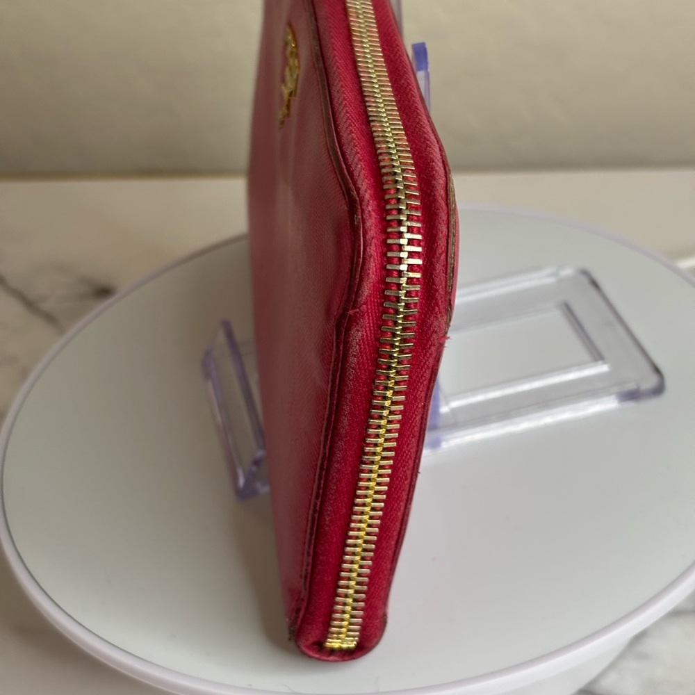 Prada Pink Leather Wallet Sleek Design - Picture 6 of 15
